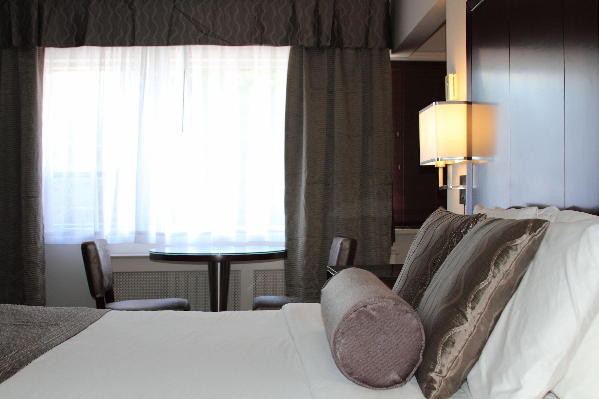 Helm'S Inn Victoria Dış mekan fotoğraf