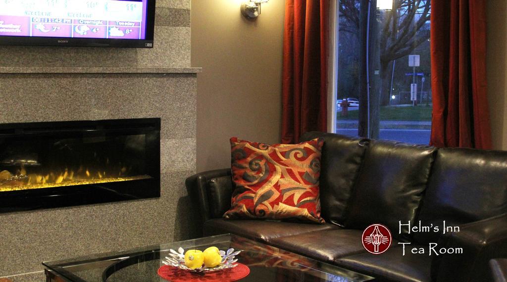 Helm'S Inn Victoria Dış mekan fotoğraf
