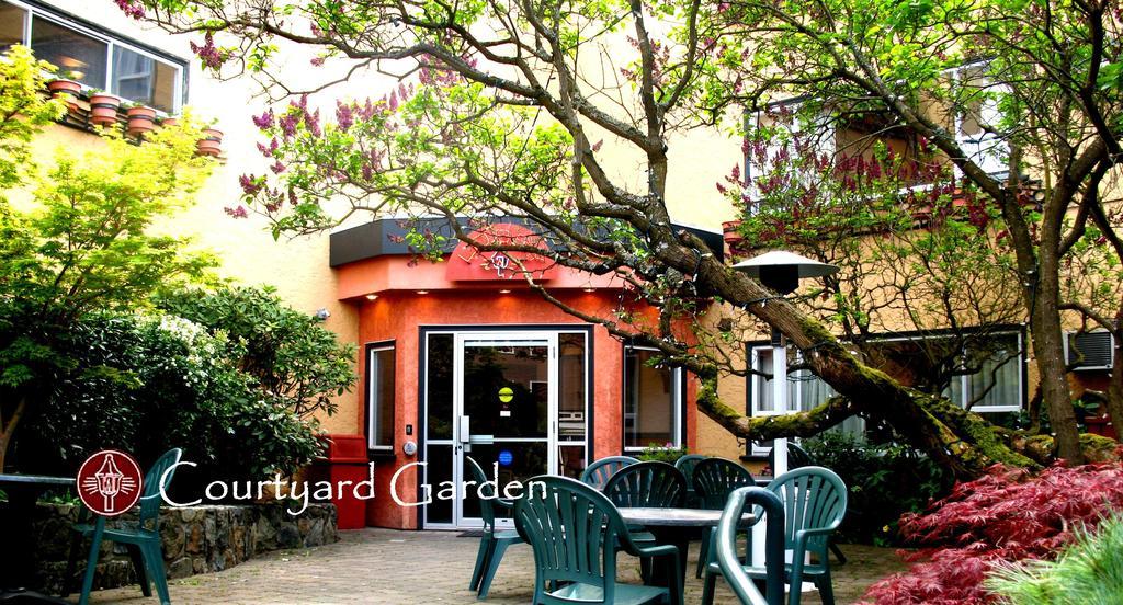 Helm'S Inn Victoria Dış mekan fotoğraf