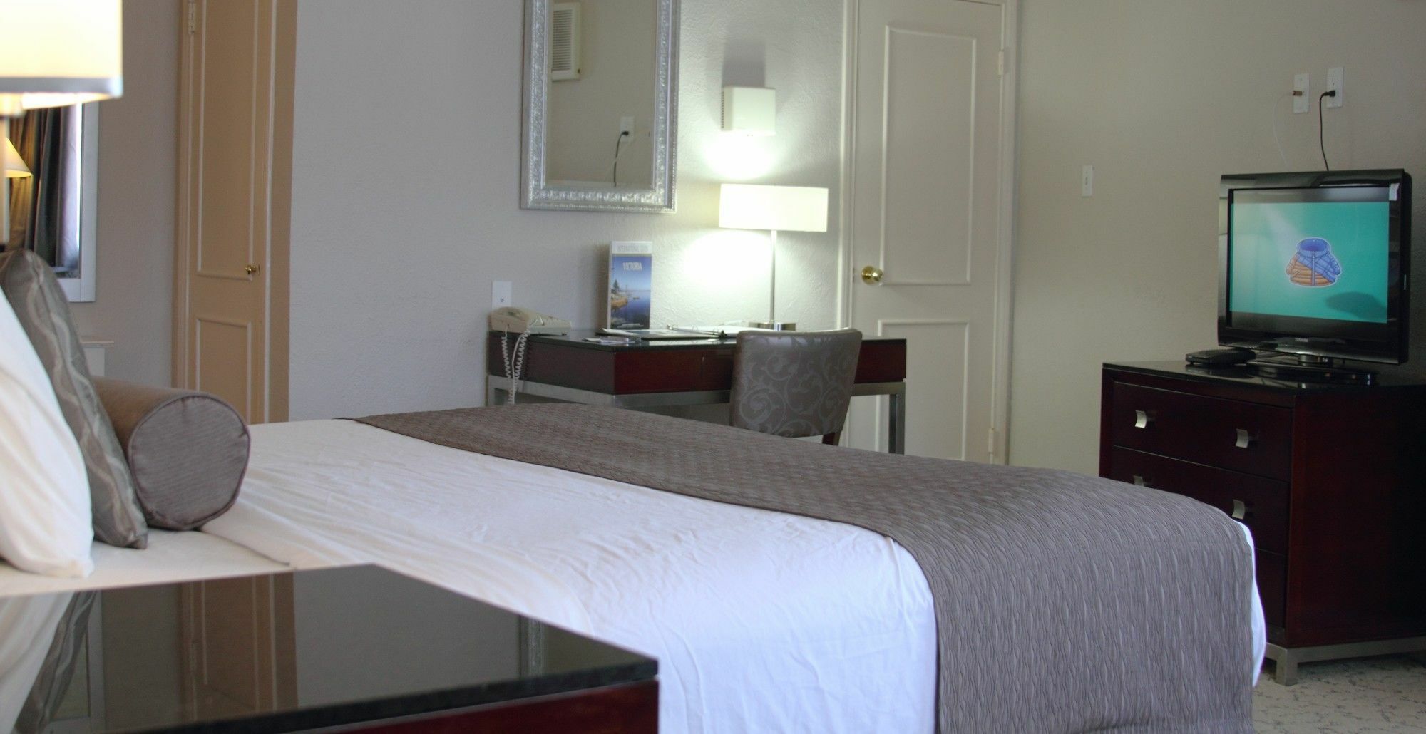 Helm'S Inn Victoria Dış mekan fotoğraf