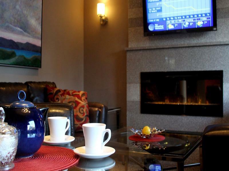 Helm'S Inn Victoria Dış mekan fotoğraf